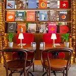 Browns Boutique Готель 3*