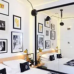 Browns Boutique Готель