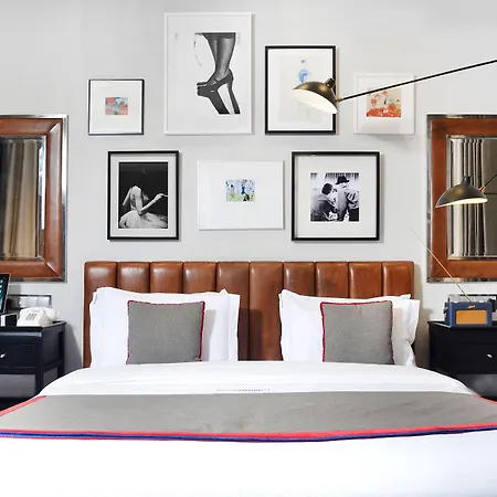Отель Browns Boutique 3*