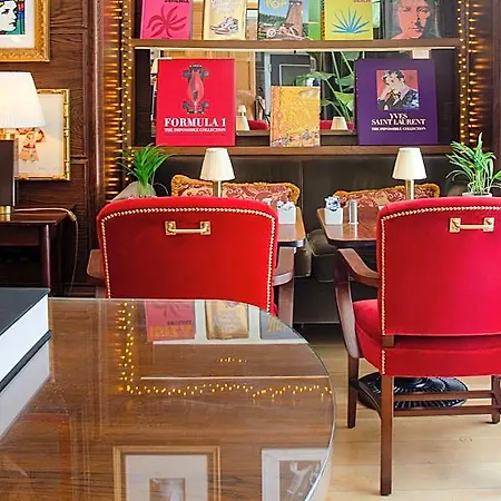 Browns Boutique 3*
